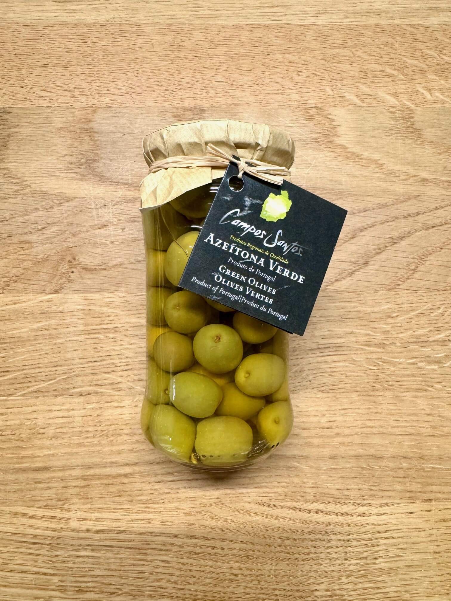 Grüne Oliven im Glas